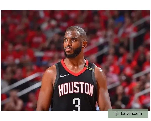 罗德里状态回暖，成为中场表现稳健的“扫荡机”