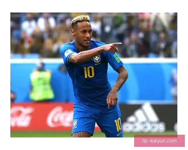 内马尔纹身故事解读：身体印记背后的个人信仰与家庭情感